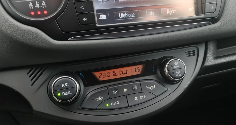 Toyota Yaris cena 38900 przebieg: 98000, rok produkcji 2015 z Jedlina-Zdrój małe 781